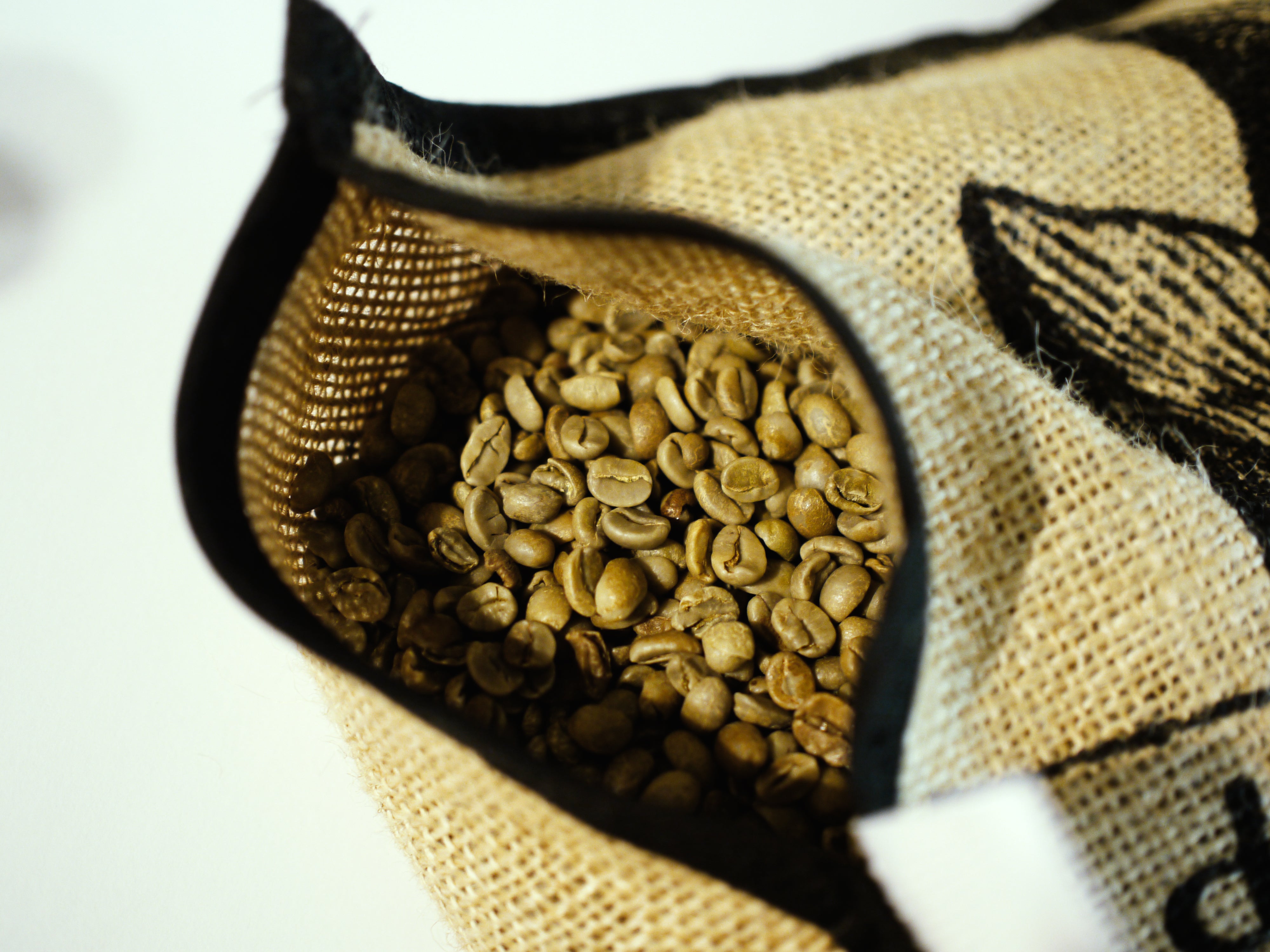 HERITAGE FULL NATURAL HONEY GREENS 25 Lb SACK